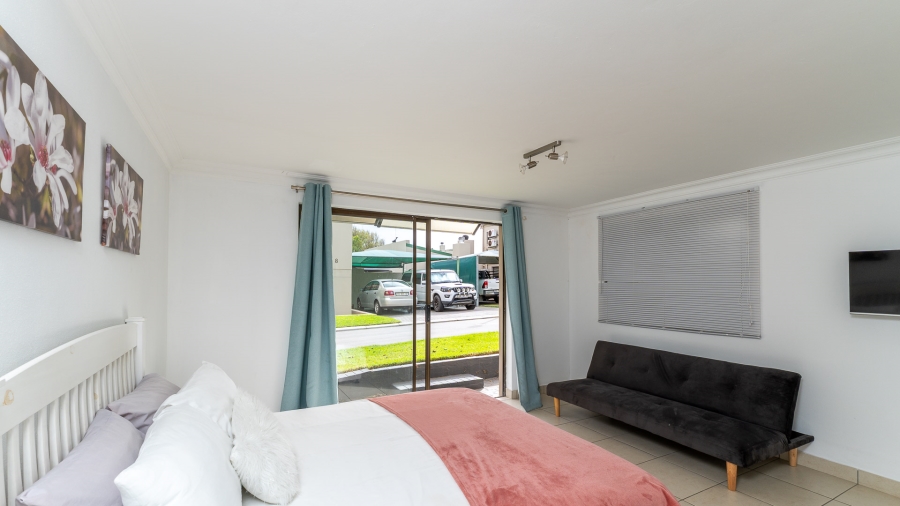 5 Bedroom Property for Sale in Twee Kuilen Western Cape